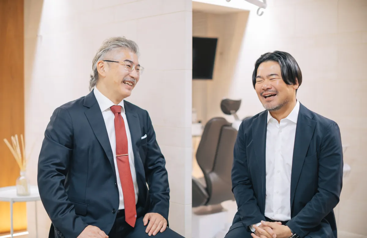 丸尾先生と高木理事長の対談風景